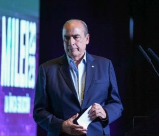 GUILLERMO FRANCOS: «Hay consenso mayoritario para aprobar la ley ómnibus»