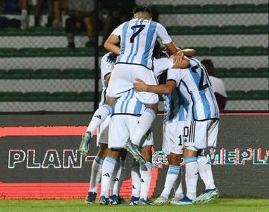 La Selección Sub 23 de Mascherano goleó a Chile y avanzó a la Fase Final