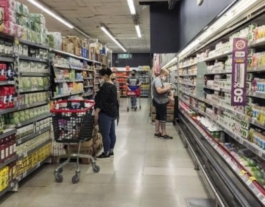 Alta inflación y bajo poder adquisitivo, un cóctel que pega en el consumo directo