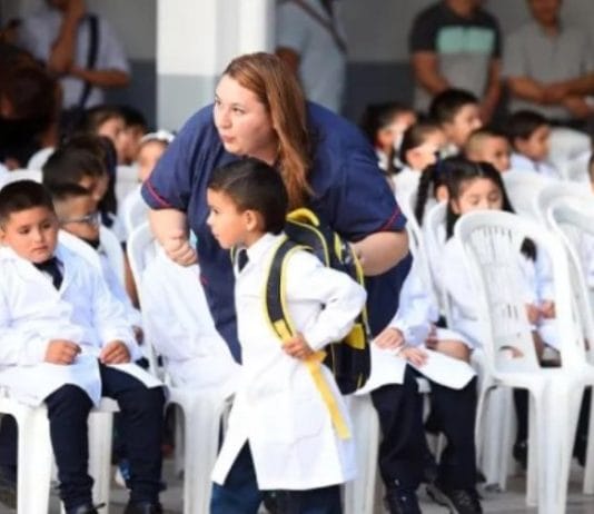 El Gobierno convocó a los gremios y ministros para la paritaria nacional docente