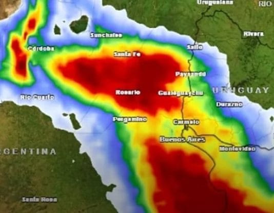 CLIMA. El tiempo para este viernes: El frente frío se traslada al norte del país y generaliza las lluvias