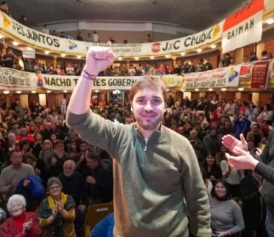 Un juez federal falló a favor del gobierno de Chubut y ordenó suspender el recorte de fondos