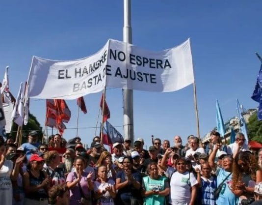 Movimientos sociales marcharán al Congreso durante el discurso de apertura de Javier Milei