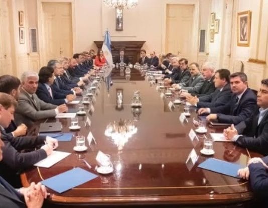 El Gobierno quiere profundizar el recorte en las transferencias discrecionales para las provincias