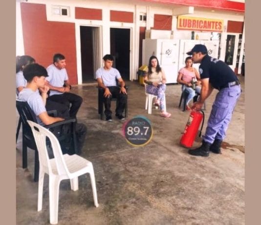 LAGUNA NAINECK: Capacitación al personal de una estación de servicio local.