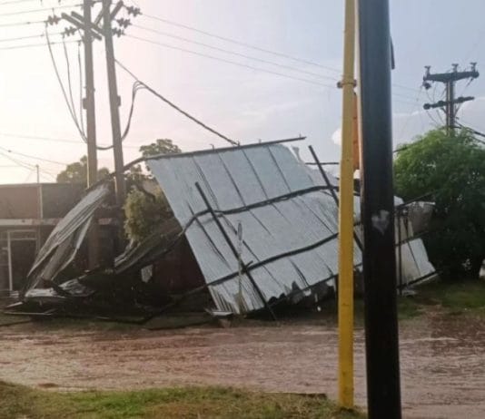 PIRANÉ: Un breve pero intenso temporal azotó la localidad y causó destrosos.