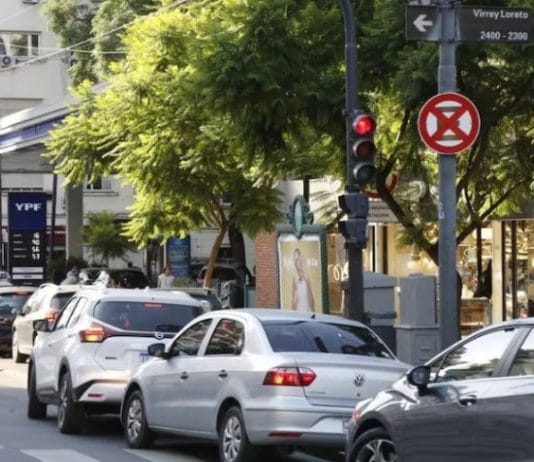 El Gobierno postergó el aumento del impuesto a los combustibles y de las tarifas de gas