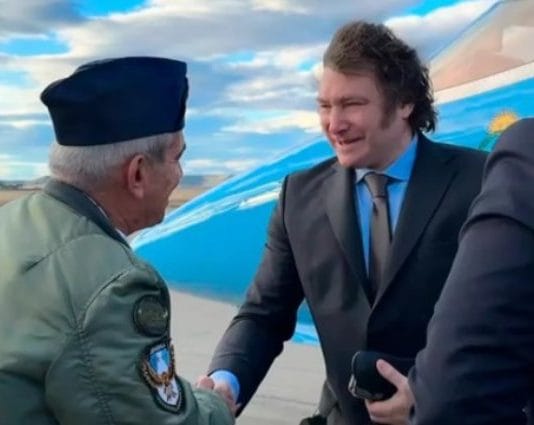 Milei podría quedarse con solo un avión de la flota presidencial y analiza vender el resto por US$40 millones