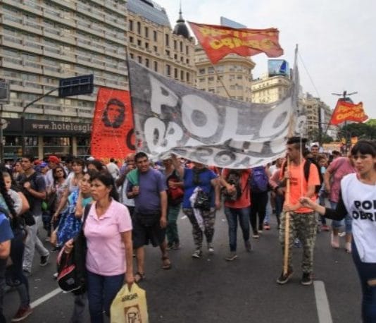 Eliminaron 300 unidades de gestión que manejaban los intermediarios de los planes sociales y 59 Centros de Referencia