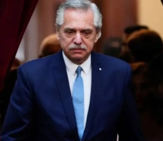 Imputaron a Alberto Fernández y a un exfuncionario de la ANSES por el escándalo de los seguros