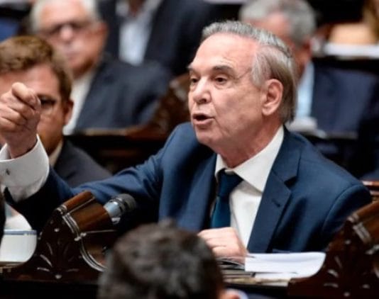 Por segundo día consecutivo, el bloque de Pichetto pidió una sesión especial en Diputados