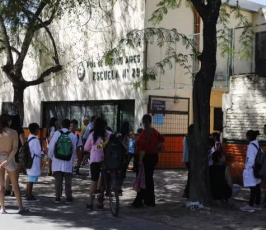 El Gobierno prorroga un artículo de la Ley de Financiamiento Educativo y envía recursos a las provincias