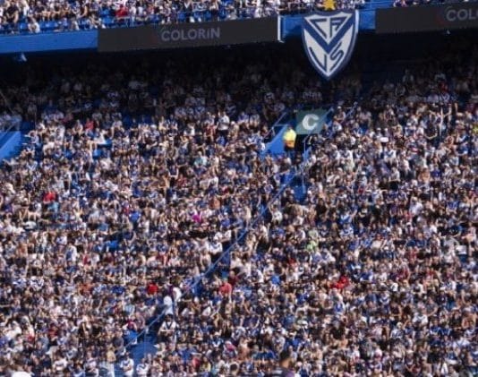 TUCUMÁN: Una periodista deportiva denunció a cuatro jugadores de Vélez por abuso sexual