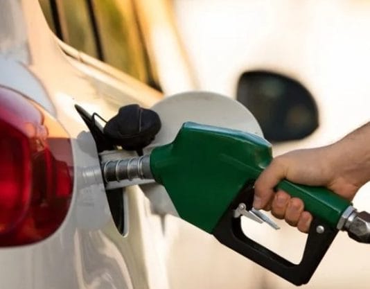 Nuevo aumento de la nafta: ¿de cuánto será y cómo quedará el litro de súper?
