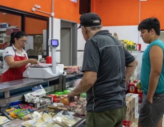 El Indec difunde el dato de inflación de febrero: el Gobierno y los privados coinciden en que rondará el 15%