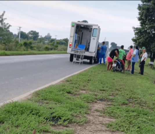 LAGUNA NAINECK: Roce entre automóvil y motocicleta dejó a una mujer con lesiones.
