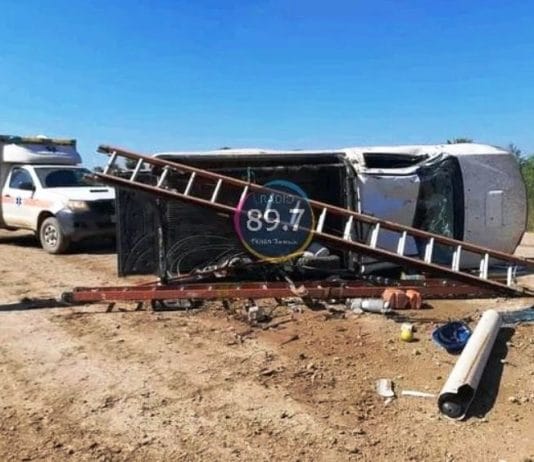 RIACHO HE HE: Vuelco de una camioneta sobre Ruta 6. No hubo lesionados.