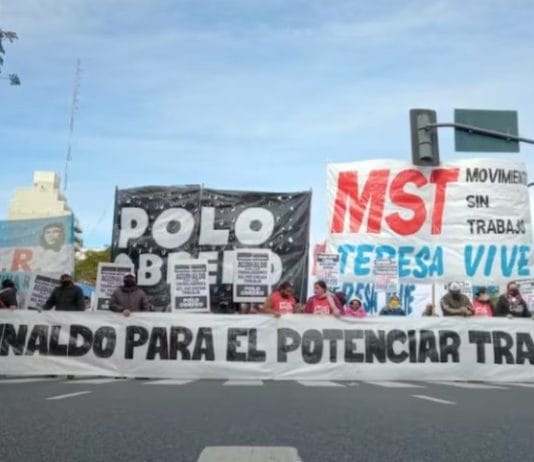 Por lo menos 110.000 beneficiarios del ex-Potenciar Trabajo son extranjeros que no lograron hacer pie en el país