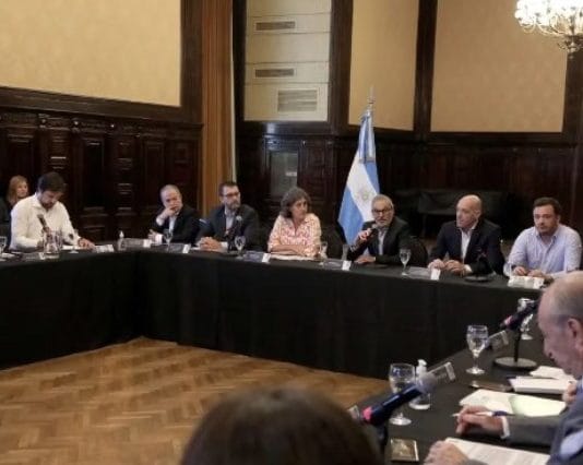 El Gobierno redujo 60% la planta del Ministerio de Salud y denunció irregularidades de la anterior gestión