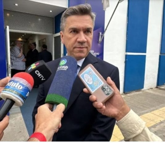 En Chaco anunciaron un aumento de sueldo del 51 % para empleados públicos
