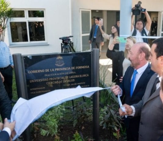 LAGUNA BLANCA: El gobernador Insfrán inauguró el edificio de la Facultad de Ciencias de la Salud de UPLaB