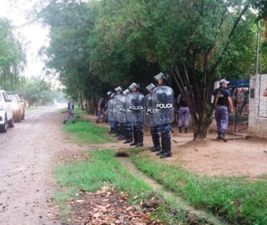 CLORINDA: Una mujer llegó al Destacamento Porteño Norte y radicó una denuncia contra su vecino por agresión con arma de fuego a uno de sus perros.