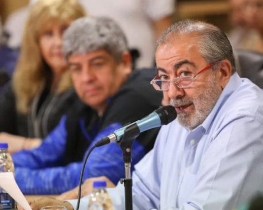 Con el objetivo de evitar el paro general, el Gobierno convocó por primera vez a la CGT
