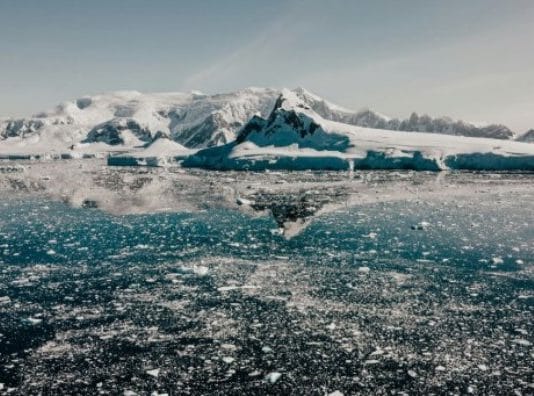 Rusia halló la mayor reserva de petróleo del mundo en la Antártida: representa a 30 Vaca Muerta juntas
