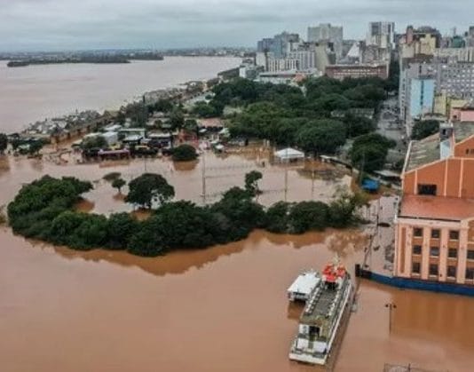 Continúan las inundaciones en Brasil y el Gobierno prepara «ciudades temporales» para los evacuados