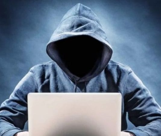 Cómo evitar la nueva estafa de WhatsApp con la que acceden a todos tus datos sin que te des cuenta