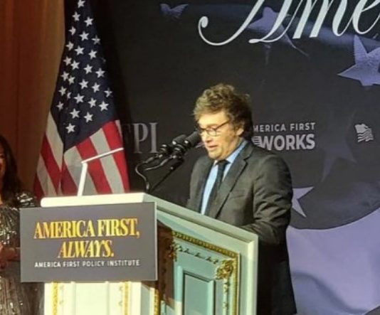 MILEI A TRUMP: «Las fuerzas del cielo están de nuestro lado”