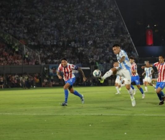 Dura derrota para la Selección argentina ante Paraguay por las Eliminatorias Sudamericanas