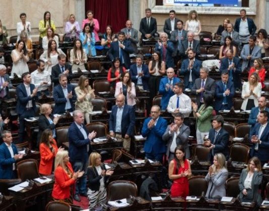 FICHA LIMPIA: El Gobierno y los dialoguistas piden tratar el proyecto que le impediría a CFK ser candidata