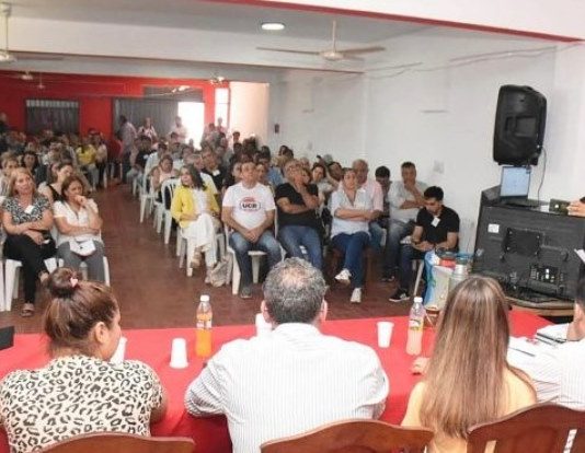 Sesionó la Convención Provincial de la UCR y autorizó para construir alianzas electorales