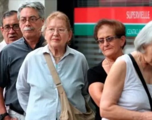 El Gobierno confirmó un aumento a las jubilaciones para diciembre: a cuánto ascenderá la mínima