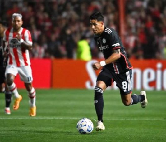 River se llevó un triunfo importante de Córdoba ante Instituto y metió presión en la zona alta de la Liga Profesional