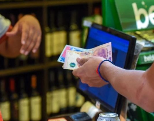 Un informe del Banco Central anticipa que continuará bajando la inflación: de cuánto será en octubre
