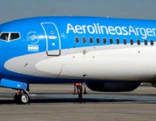 Negociaciones entre autoridades de Aerolíneas Argentinas y trabajadores aeronáuticos pasan a cuarto intermedio