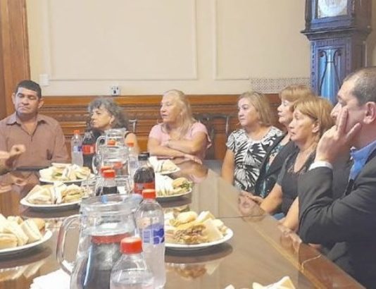 Familiares de víctimas del 5 de octubre de 1975 se reunieron con la vicepresidenta Villarruel en un emotivo encuentro