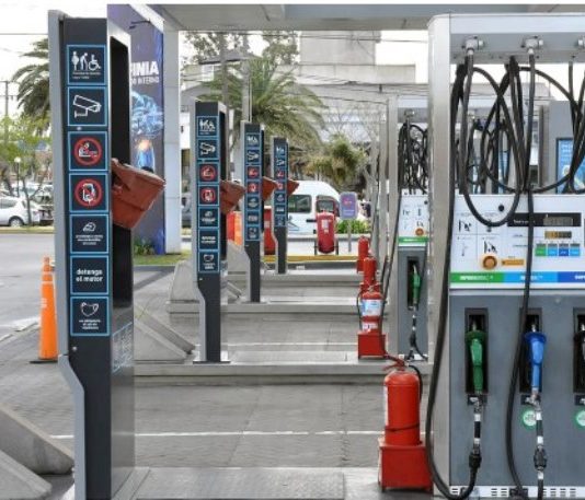 Desde el próximo viernes vuelven a aumentar los combustibles