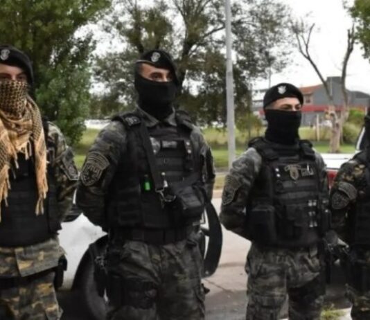 Grupo especial de la policía de Buenos Aires realizó allanamientos en Formosa por narcotráfico y no permitió a la policía de Insfrán que participe