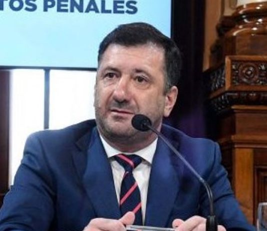 El oficialismo y sus aliados buscan frenar la expulsión de Kueider del Senado