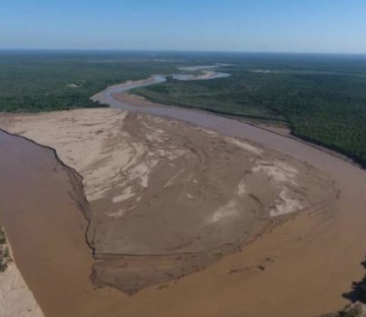 Los primeros picos del río Pilcomayo ya ingresaron al territorio formoseño por el sistema del proyecto Pantalón
