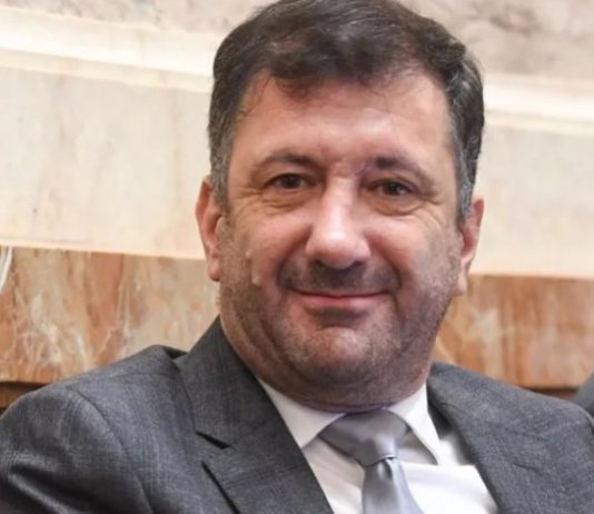 El Senado sesiona para definir si suspende o expulsa a Kueider