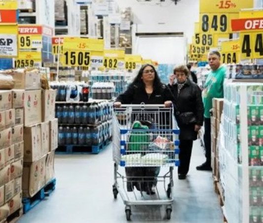 Aunque los precios de alimentos vienen en alza, estiman que la inflación de enero será menor al 2,7% de diciembre