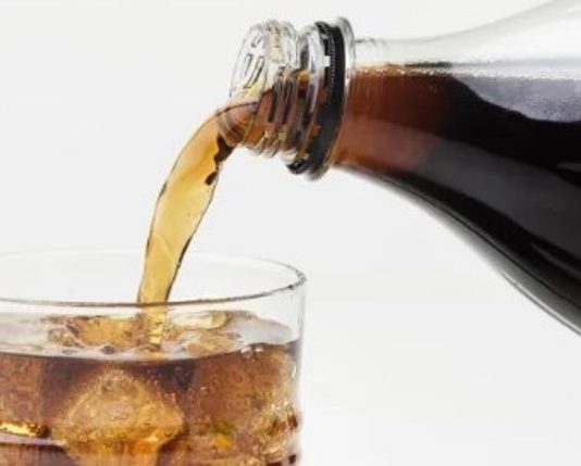 El impacto de las bebidas azucaradas en la salud: millones de nuevos casos de enfermedades crónicas cada año