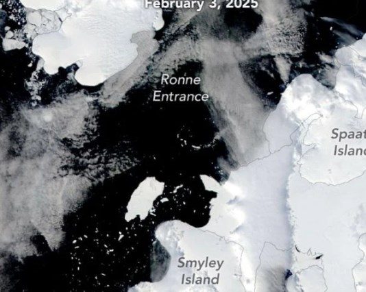 Un nuevo iceberg de kilómetros de superficie se desprende en la Antártida