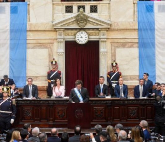 ASAMBLEA LEGISLATIVA: El Gobierno nacional prohibirá el acceso de fotógrafos a la apertura de sesiones.