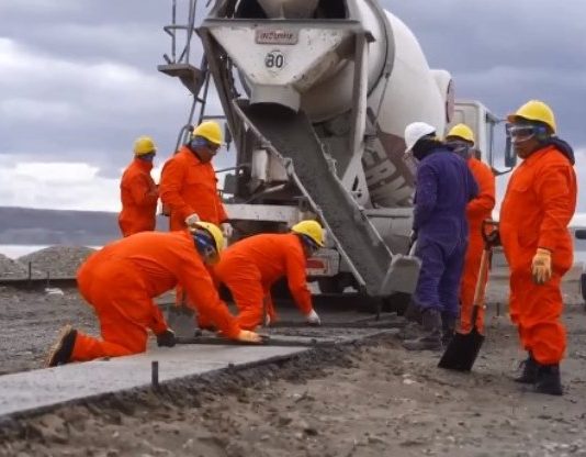 El Gobierno de Santa Cruz mandó a trabajar a los presos en la obra pública