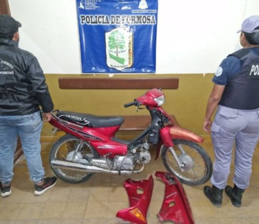LAGUNA BLANCA: La policía recuperó motocicleta sustraída y retuvo a menores involucrados